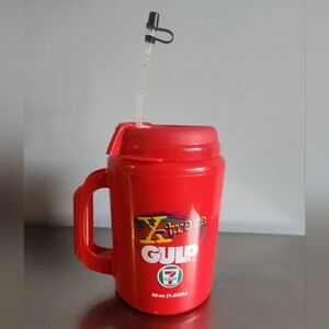Vintage 711 X-treme Gulp 52oz Insulated Mug